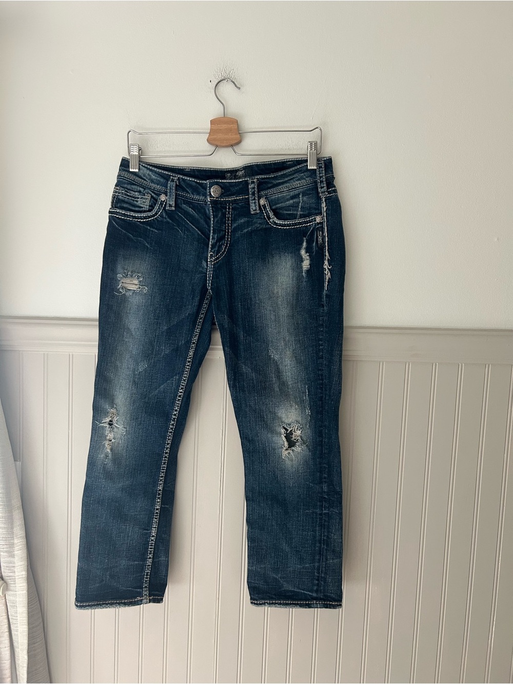 Y2K Silver Jeans Aiko Mid Capri Distressed Jeans Waist 30 Dark Wash